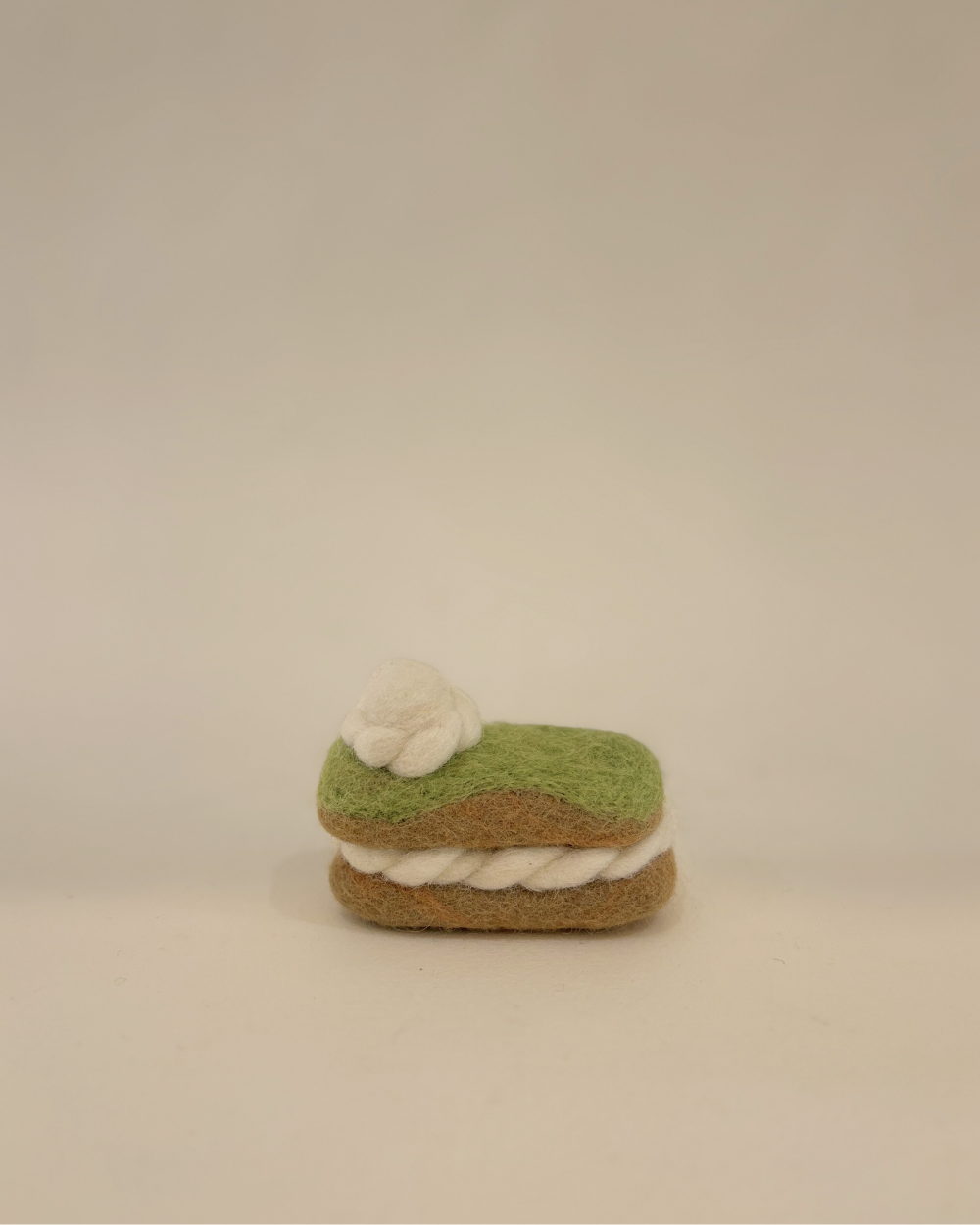 Felt Matcha Éclair
