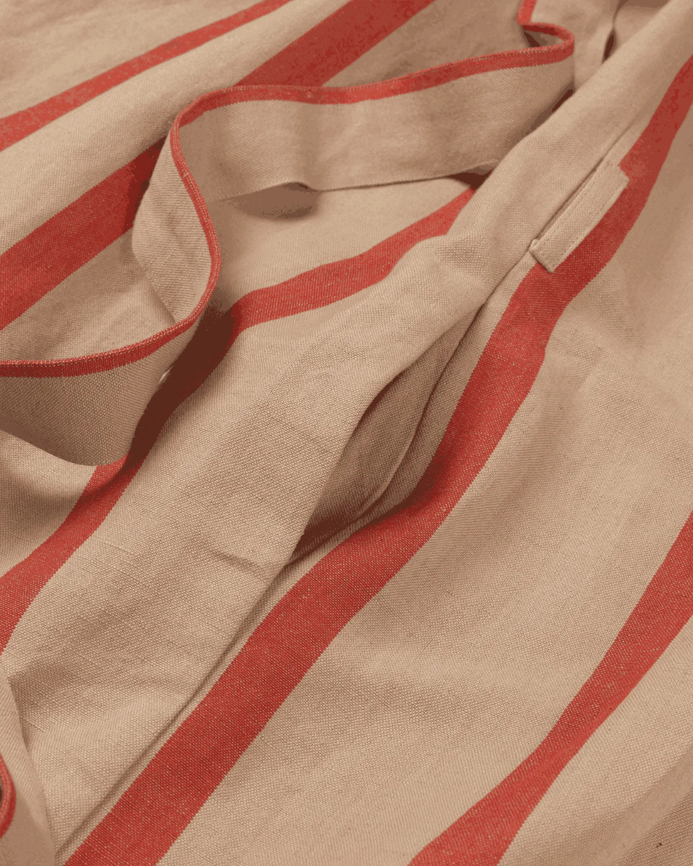Field Robe - Camel/Red