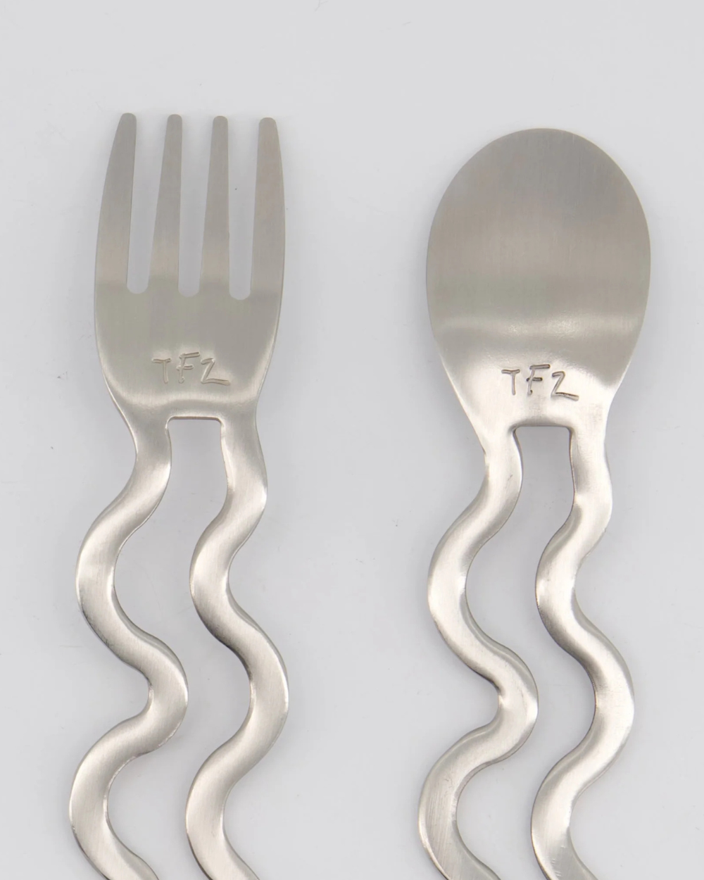 The Wave Cutlery Set