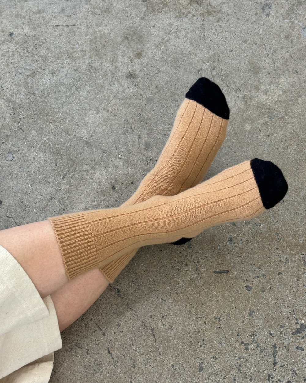 Classic Cashmere Socks - Camel