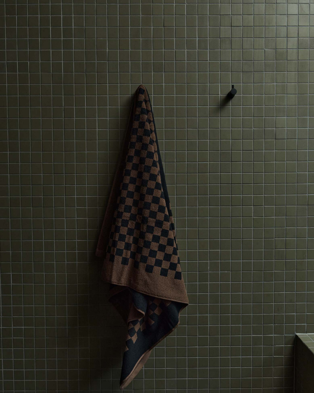 Roman Pool Towel - Tabac & Noir