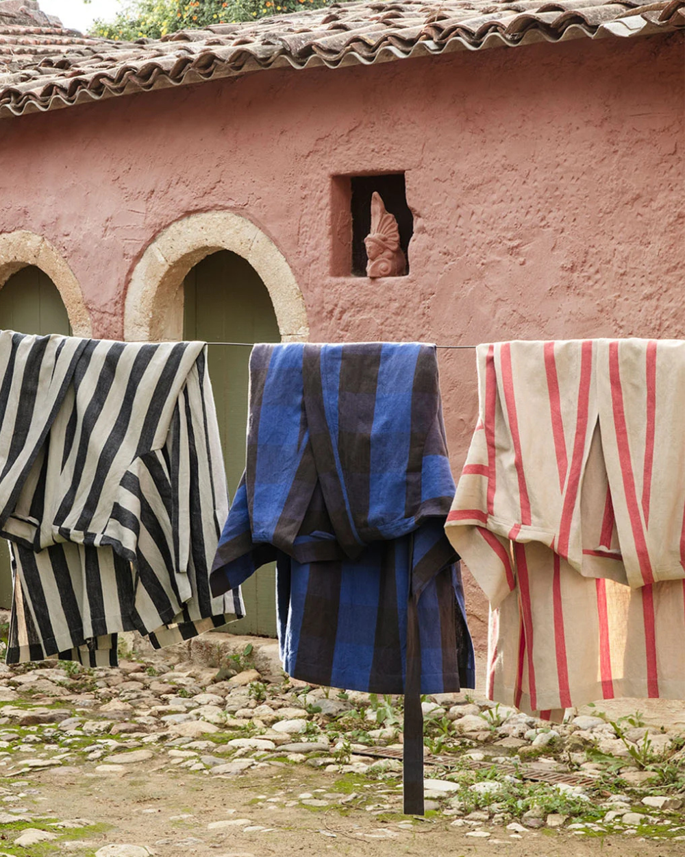 Field Robe - Chocolate/Bright Blue