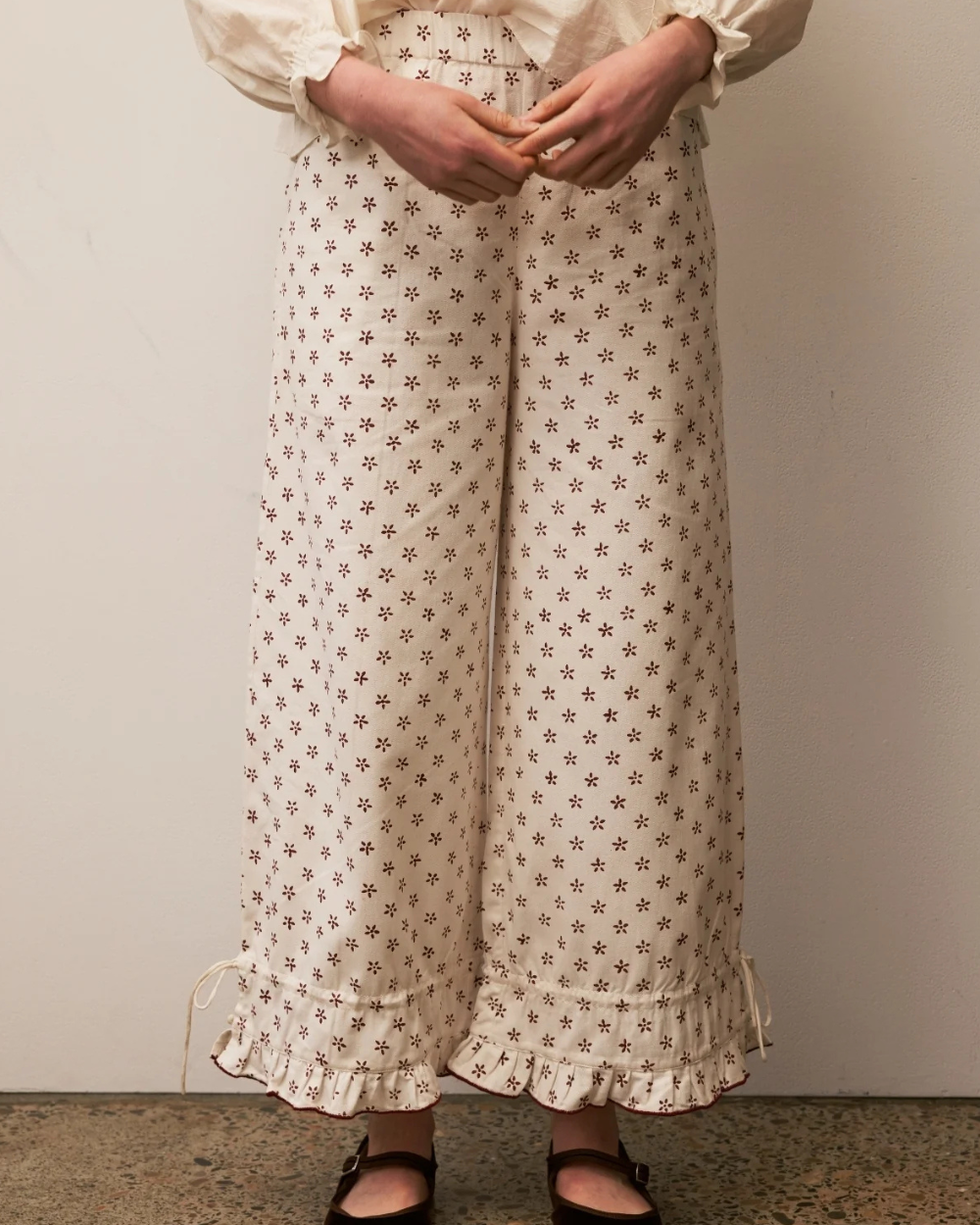 Amelia Pants - Daisy Print