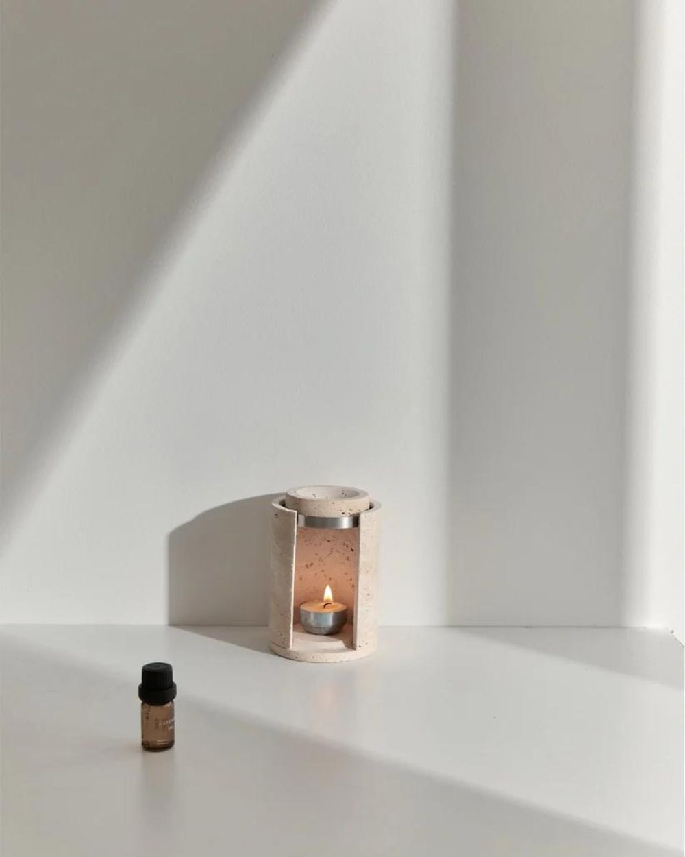 Magma Oil Burner - Travertine