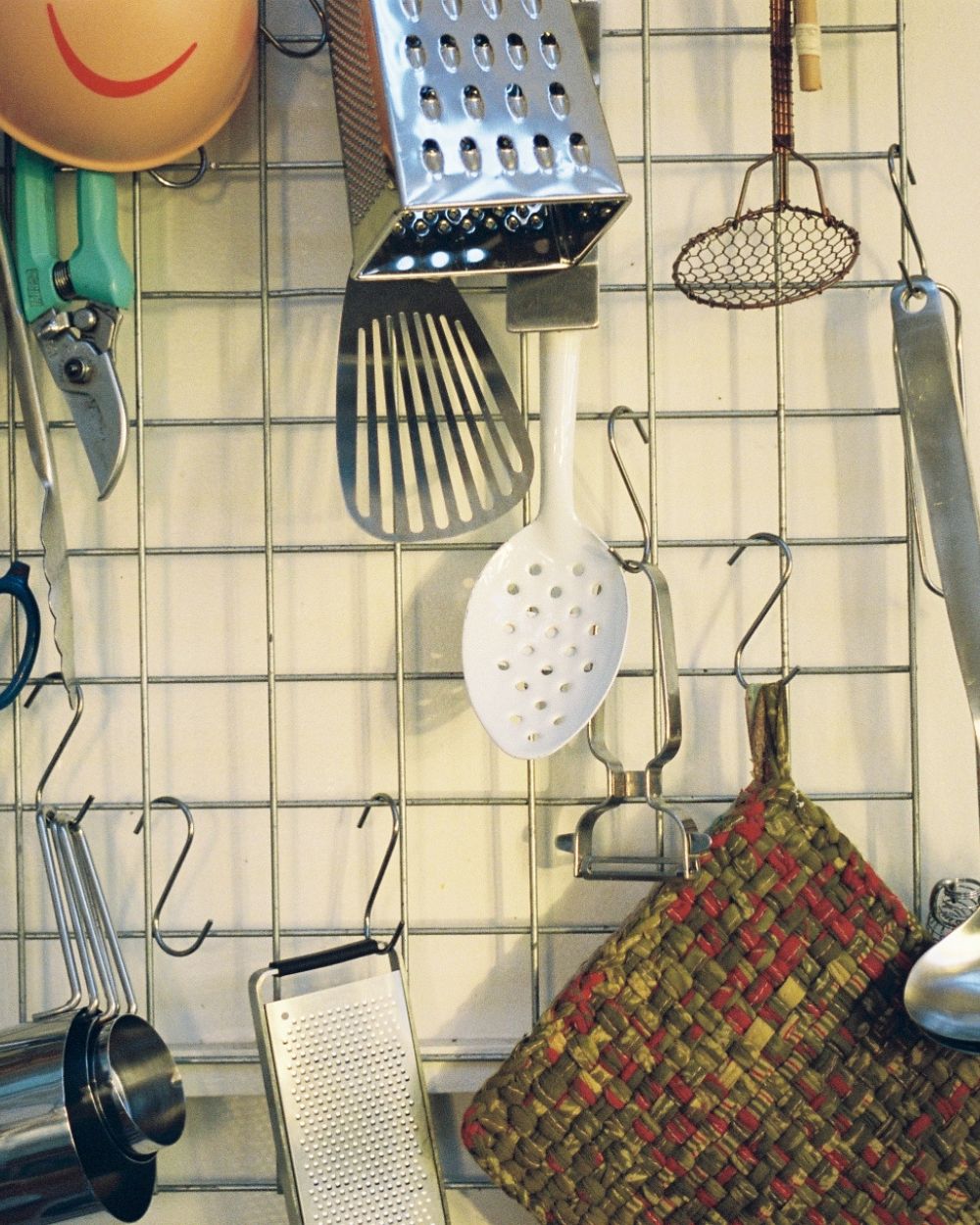 Falcon Enamel Perforated Spoon - White