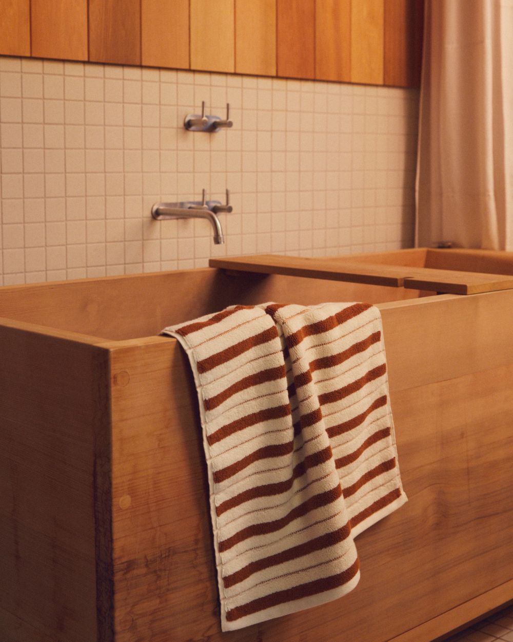 Echo Bath Mat - Fuyu & Chalk