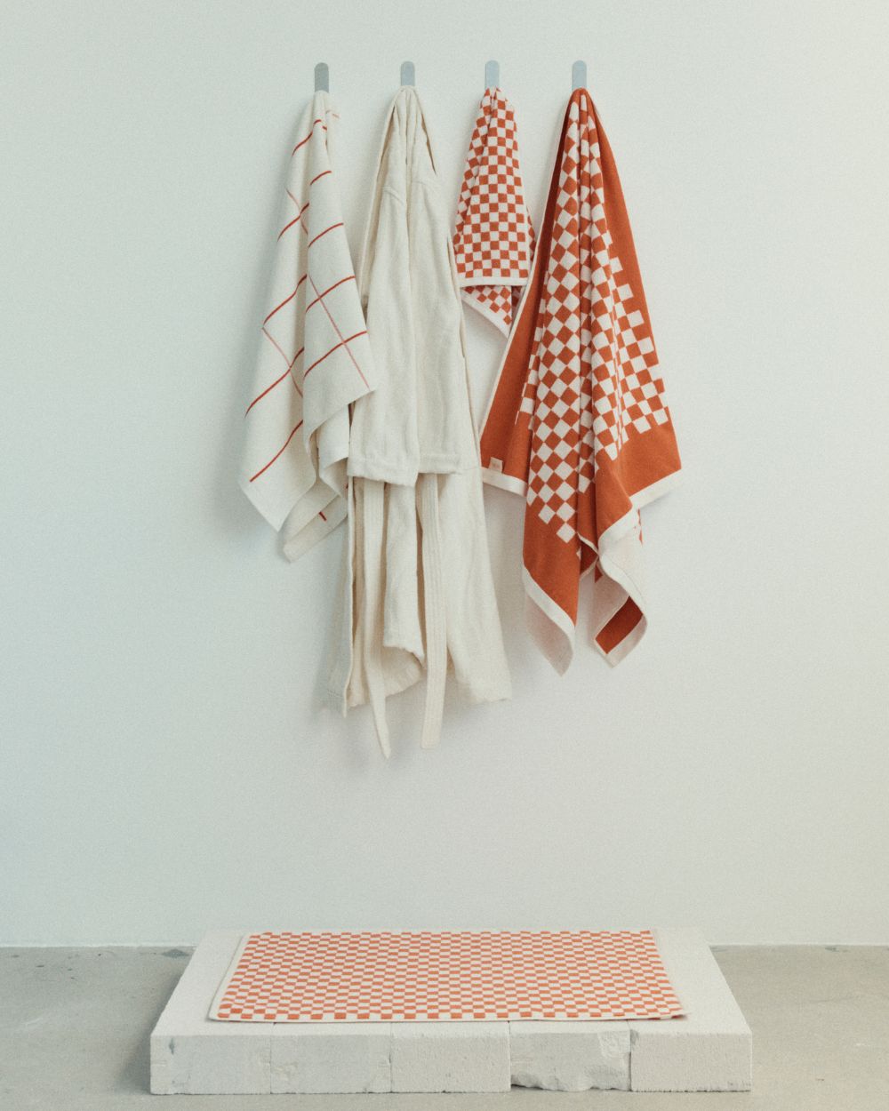 Bethell Bath Towel - Paloma Sun & Ecru