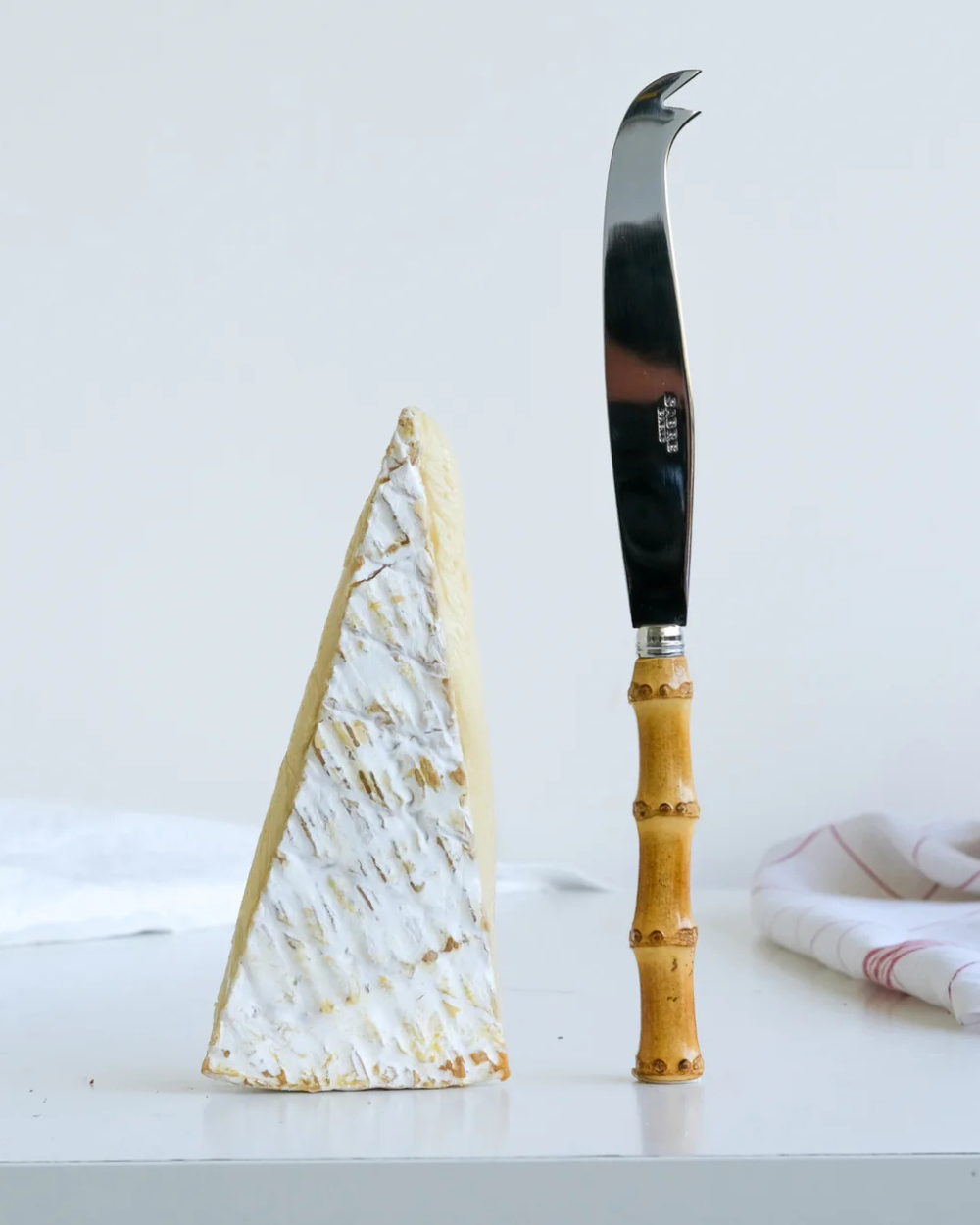 Cheese Knife Large - Light Bamboo